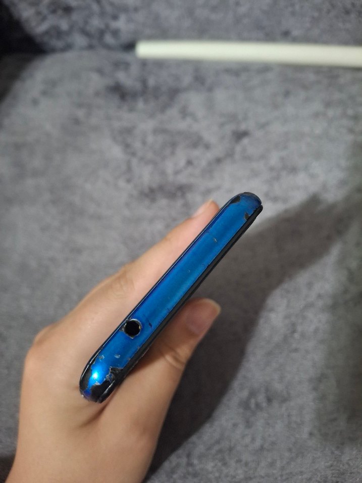 Kırık Ekranlı Android Telefon - Görsel 5