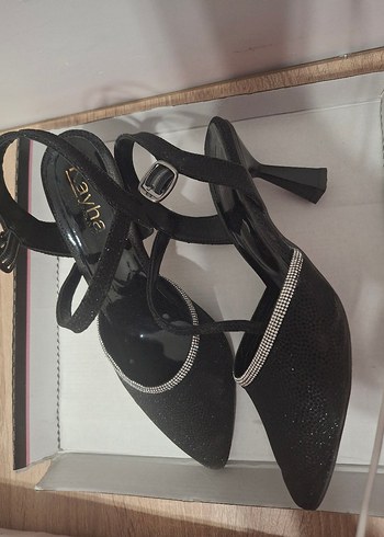 Siyah Parlak Stiletto Topuklu Kadın Abiye Ayakkabı - Görsel 2