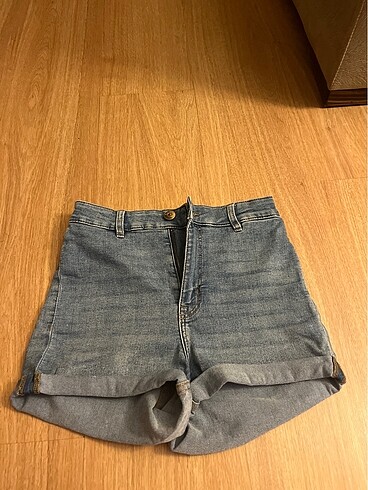 H&M SORT