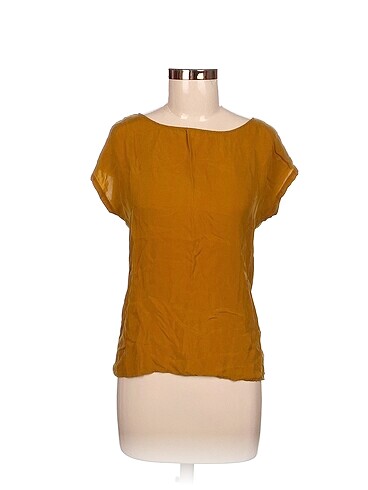 Diğer T-shirt %70 İndirimli.