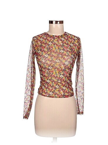 Pull and Bear Bluz %70 İndirimli.