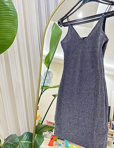 H&M gece elbisesi - Görsel 5