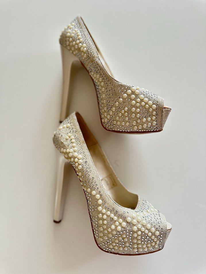 İnci Detaylı Beyaz Yılan Desenli Topuklu Ayakkabı - Görsel 5