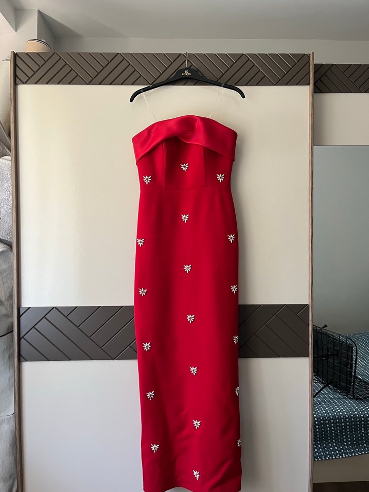 Kırmızı Straplez Nakışlı Uzun Abiye - Görsel 2