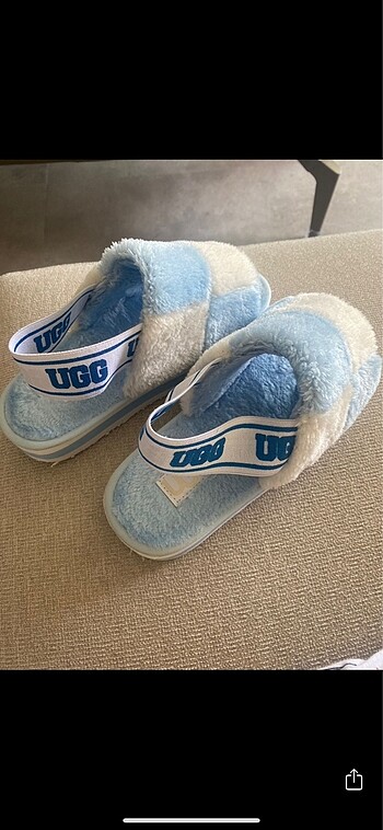 Ugg mavi tüylü terlik