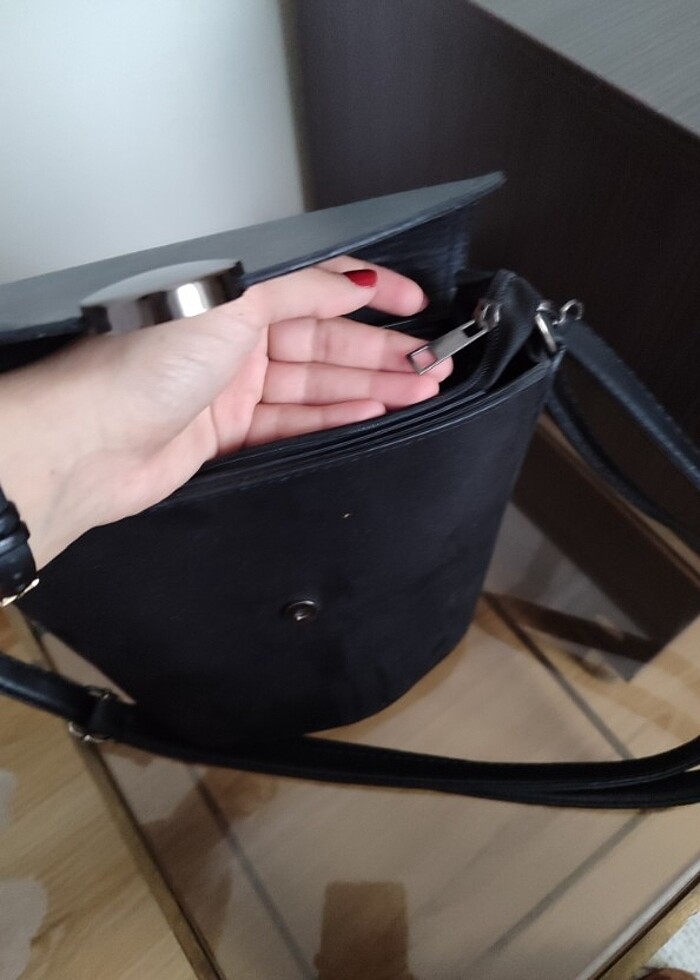 Siyah kol çantası - Görsel 5