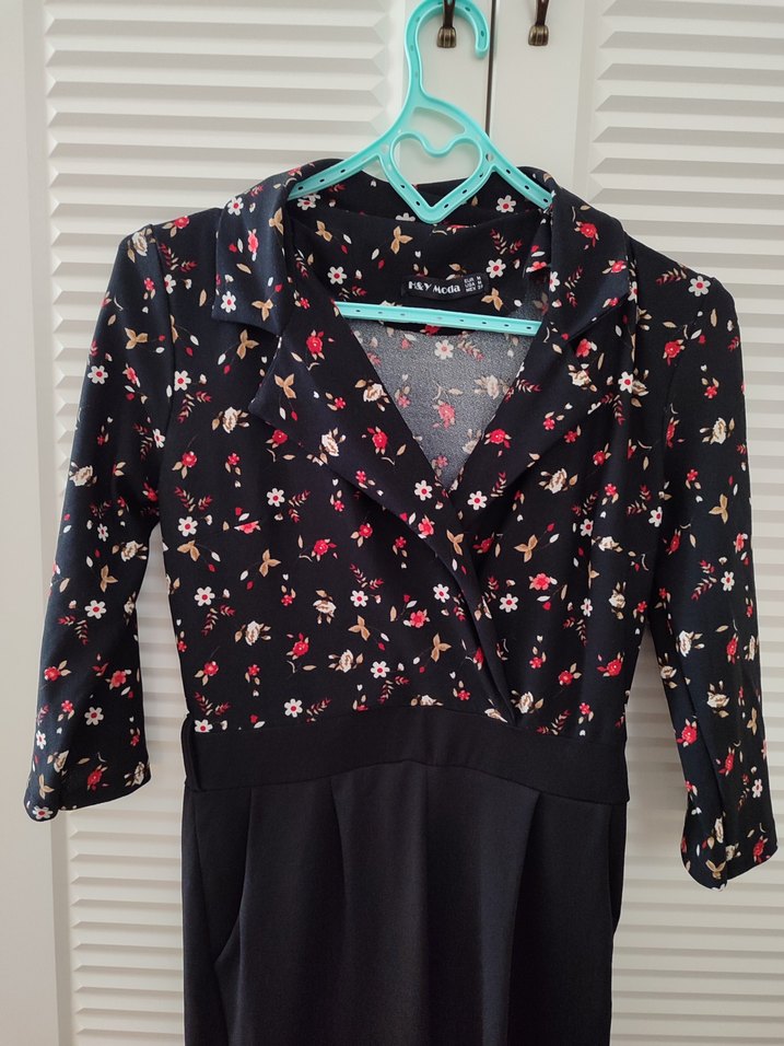 Desenli V Yakalı Uzun Kollu Siyah Tulum - Görsel 2