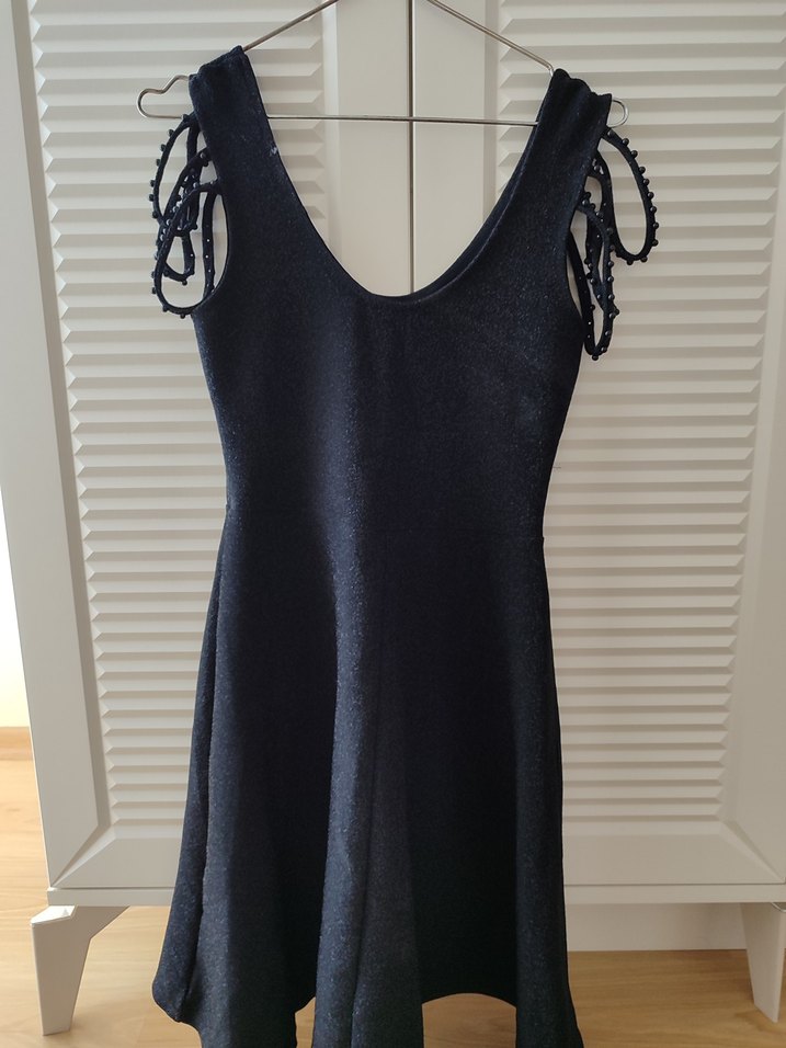 Siyah V Yaka Drapeli Midi Gotik Elbise - Görsel 3