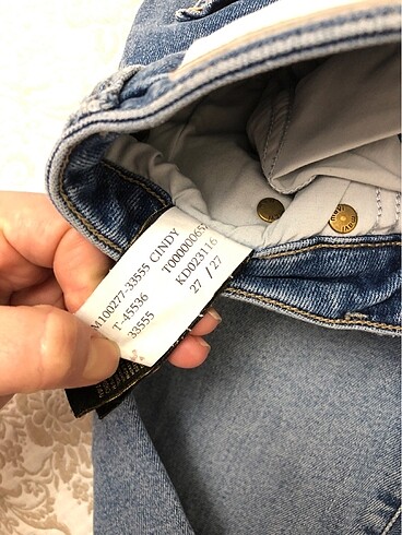 27 Beden mavi Renk Mavi kot pantolon