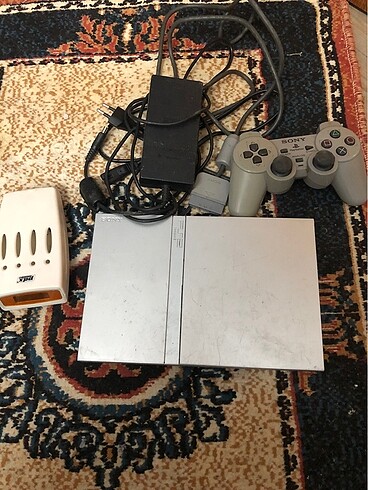 Playstation 2 oyun konsolu