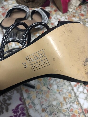 Topuklu ayakkabı - Görsel 4