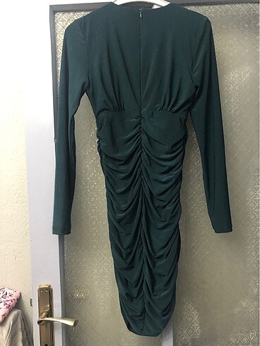 Yeşil elbise - Görsel 2