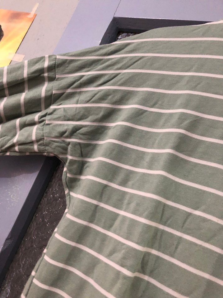 Uzun Kollu Yeşil Çizgili Salaş Kadın Kazak - Görsel 3