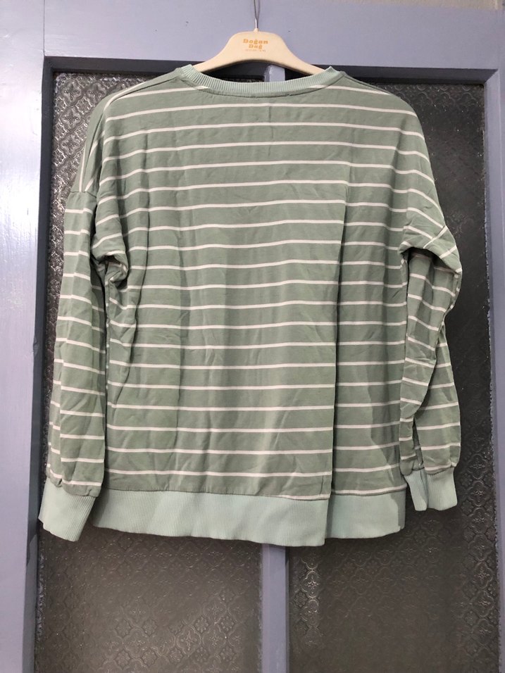 Uzun Kollu Yeşil Çizgili Salaş Kadın Kazak - Görsel 5