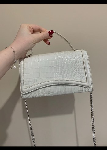Stradivarius beyaz çanta