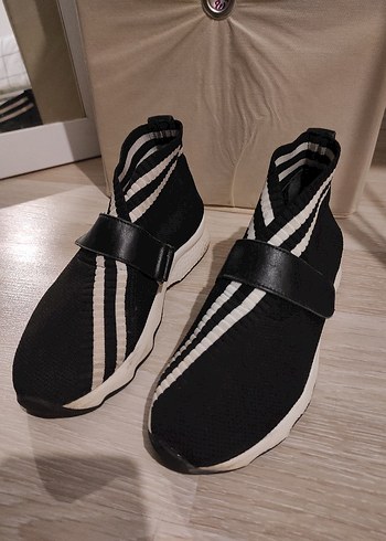 Siyah Beyaz Zebra Spor Ayakkabı