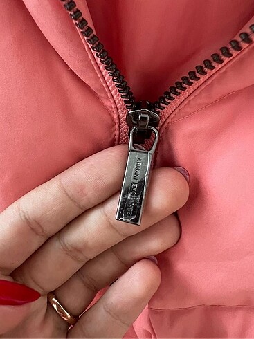 s Beden Armani exchange şişme yelek
