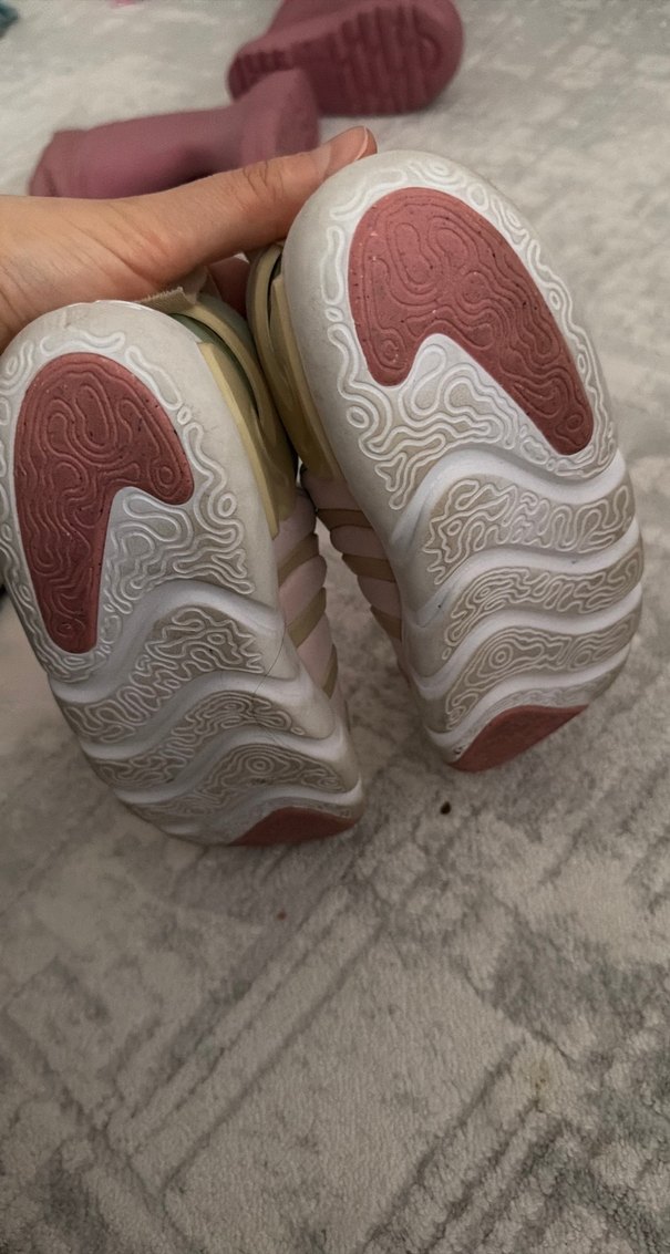 Nike Kız Çocuk Bej Spor Ayakkabı - Görsel 2