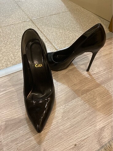 Diğer Stiletto