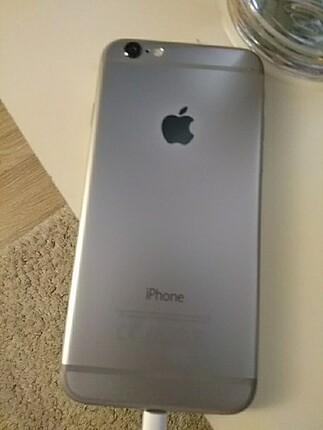 iPhone 6. Gümüş renk 