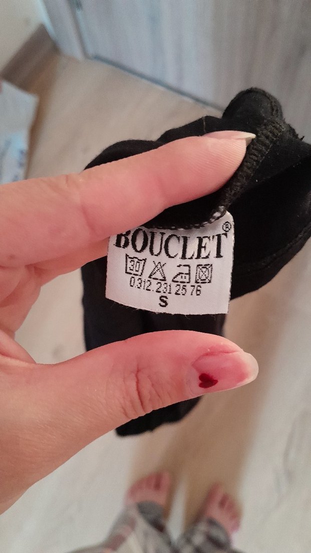 Siyah Kolsuz Gösterişli Bluz - Görsel 2