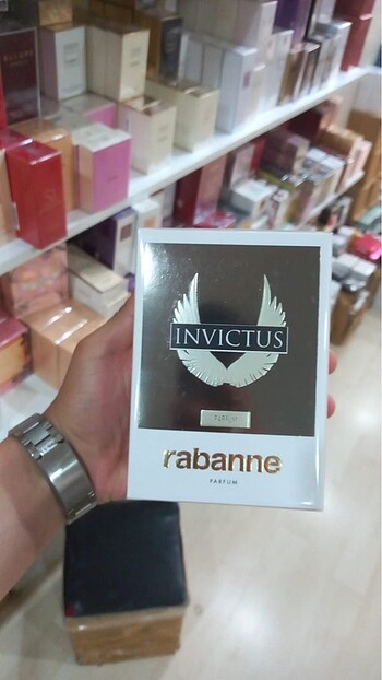 İNVİCTUS