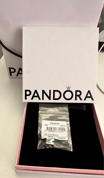 Pandora m harfi charm