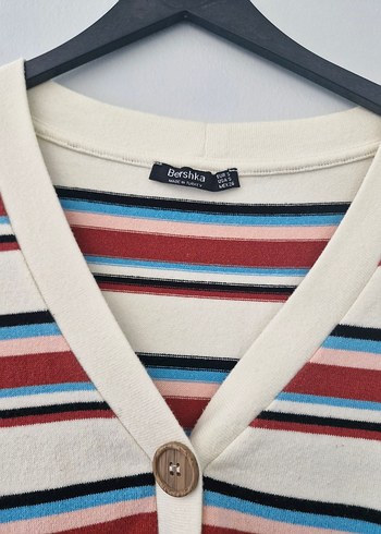 Bershka Düğmeli Çizgili Kadın Kısa Kollu Bluz - Görsel 2