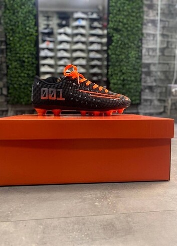 NIKE KRAMPON İTHAL MALZEME ÖZEL KUTULU GÖNDERİM FUSPETLİ 36