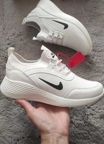 Nike Nike  Poli Taban İçten Dikişli Cilt (Kışlık Malzeme) 4 Cm To