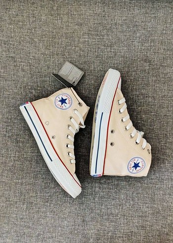 Converse Beyaz Minimalist Stil Yüksek Tabanlı Spor Ayakkabı
