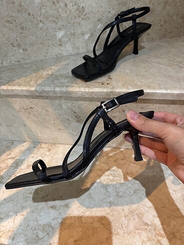 39 Beden Zara Topuklu Ayakkabı/Sandalet