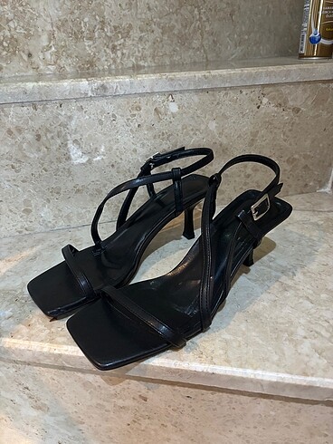 Zara Topuklu Ayakkabı/Sandalet