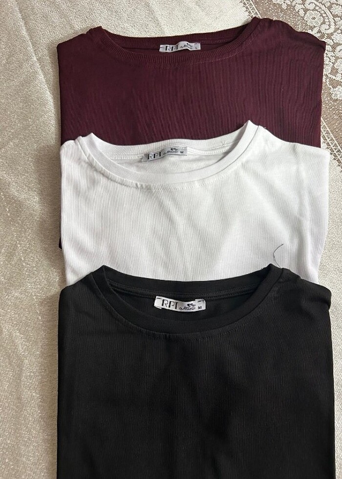 Ambalajında sıfır tişört - Görsel 3