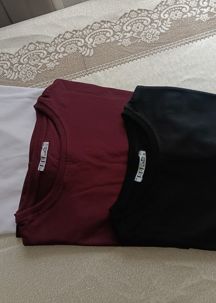 Ambalajında sıfır tişört - Görsel 4