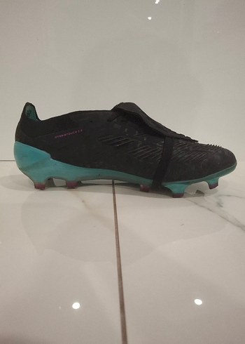 Adidas predator elitTurkuaz Siyah Futbol kramponu - Görsel 3