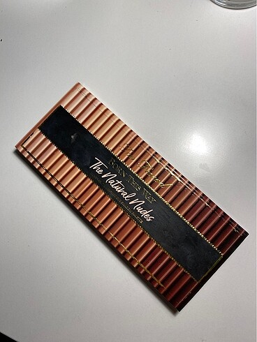 Too Faced Born This Way The Natural Nudes Far Paketi