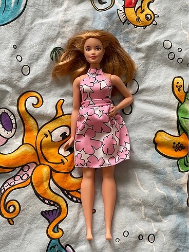 Barbie tombul bebek