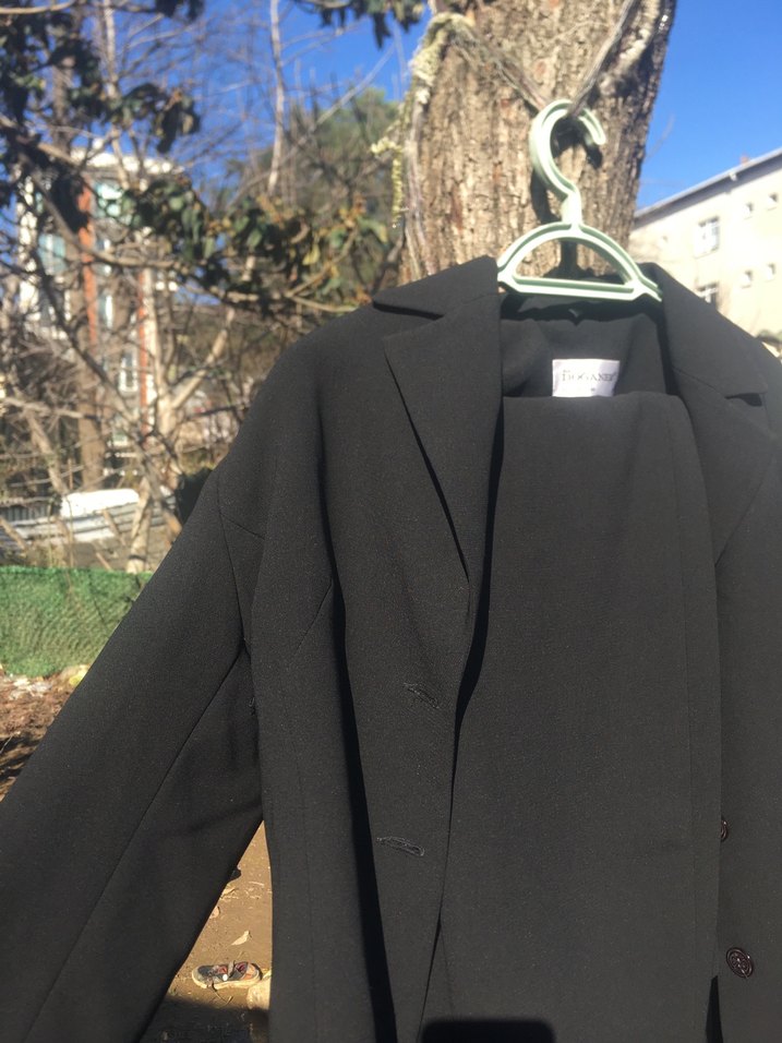 Düğmeli Siyah Midi Kadın Blazer Ceket ve etek takım - Görsel 5