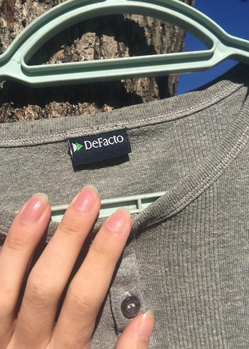 Gri Pamuklu Uzun Kollu Düğmeli Erkek Tişört - Görsel 5