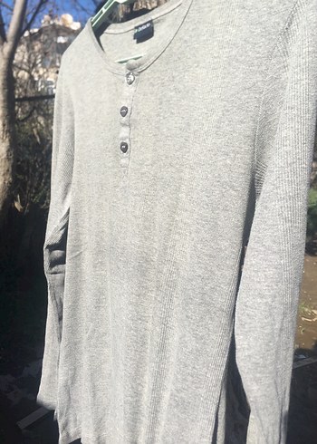 Gri Pamuklu Uzun Kollu Düğmeli Erkek Tişört - Görsel 2