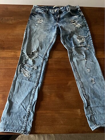 Yirtik jean