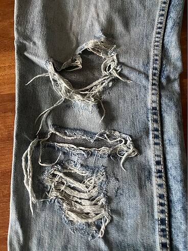 Zara Yirtik jean