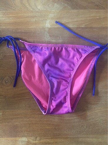 3 bikini alti