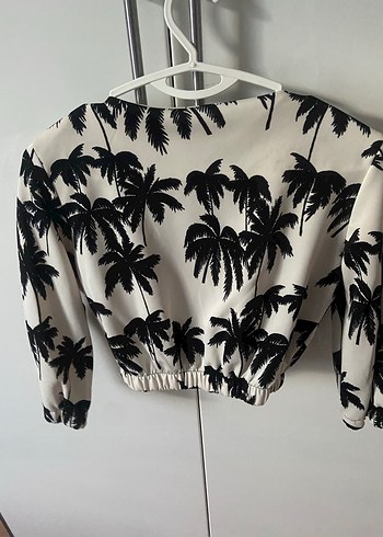 Zara Siyah beyaz crop mont
