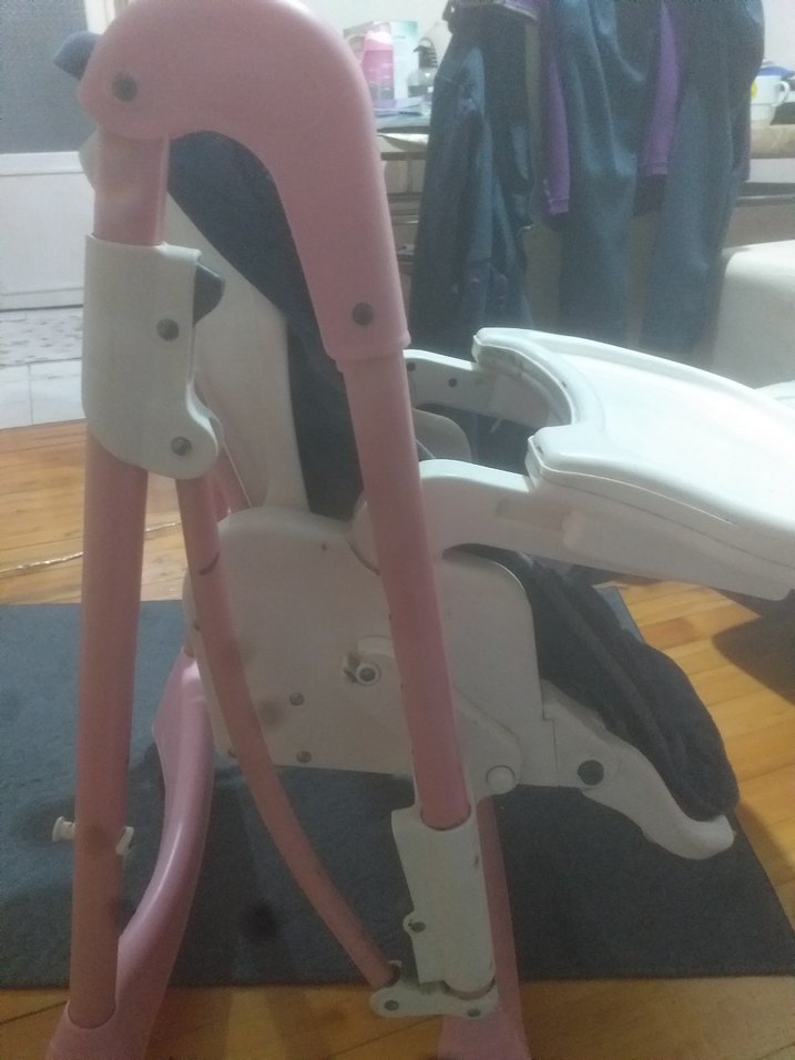 Masa boyutunda ayarlana bilir küçültule bilir tekerliklidir - Görsel 4