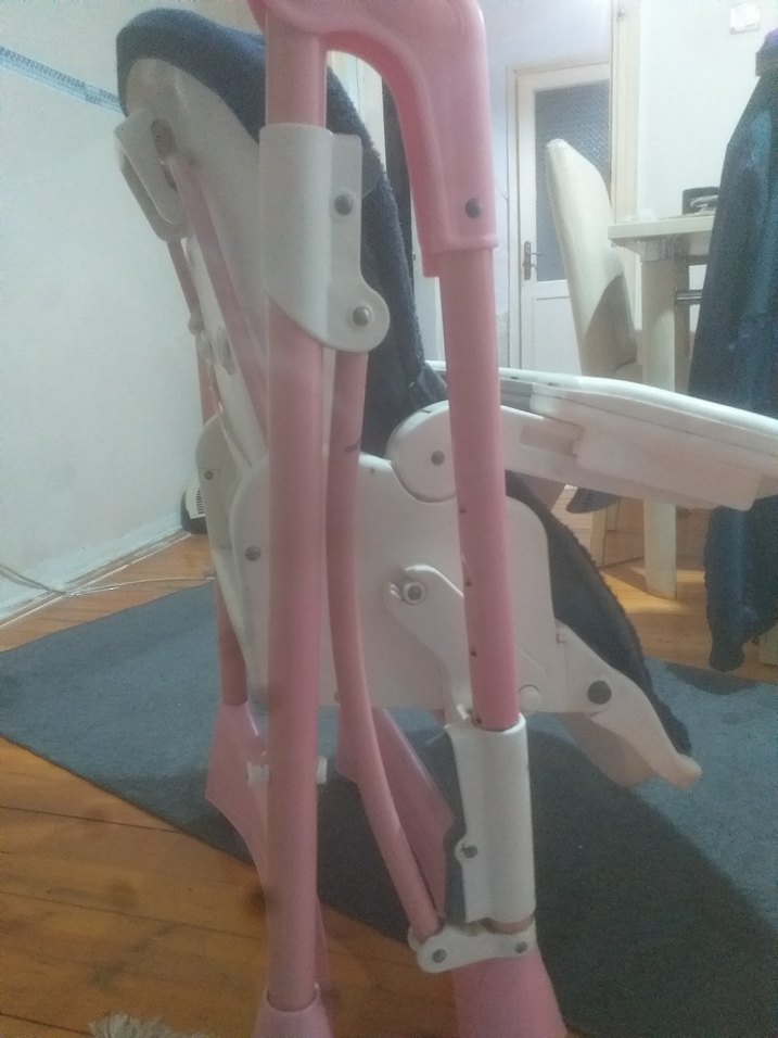 Masa boyutunda ayarlana bilir küçültule bilir tekerliklidir - Görsel 3