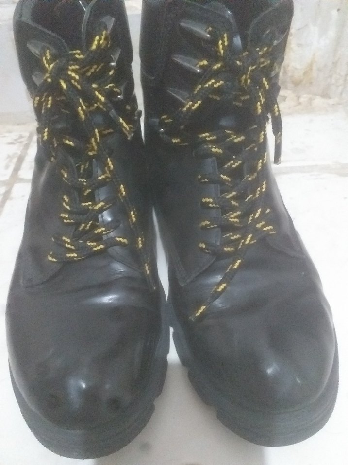 Siyah Deri Bağcıklı Stiletto Topuklu Bot sıfır gibi - Görsel 4