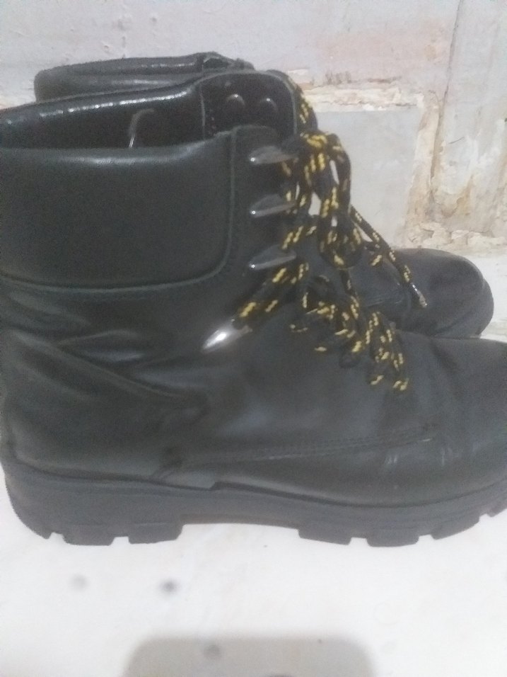 Siyah Deri Bağcıklı Stiletto Topuklu Bot sıfır gibi - Görsel 3