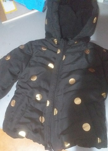 Kız Çocuk Siyah Kapüşonlu Mont.bir kaç kere giyinildi sıfır gibi - Görsel 2